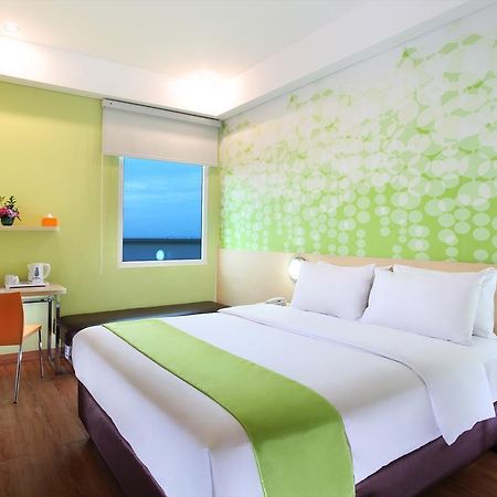 Zest Hotel Airport Jakarta Tangerang Exterior foto